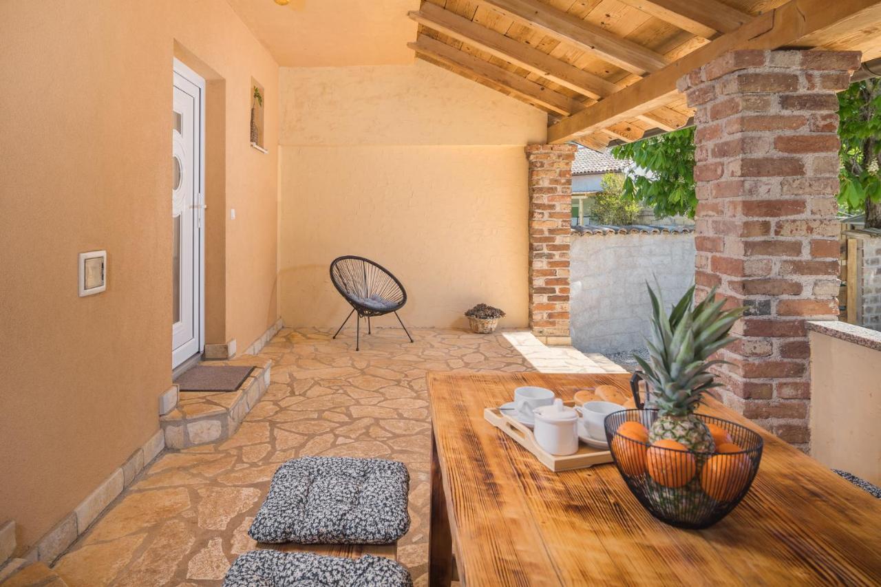 הוילה Kosinozici Casa Viktoria With Private Garden And Bbq מראה חיצוני תמונה