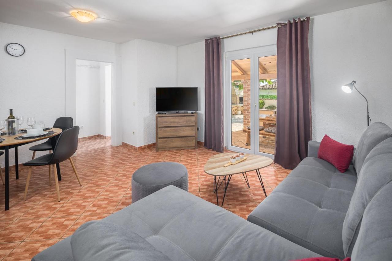 הוילה Kosinozici Casa Viktoria With Private Garden And Bbq מראה חיצוני תמונה