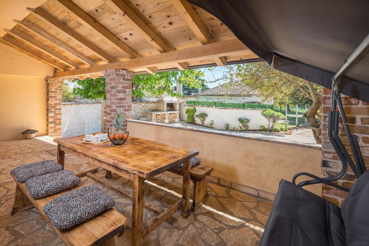 הוילה Kosinozici Casa Viktoria With Private Garden And Bbq מראה חיצוני תמונה